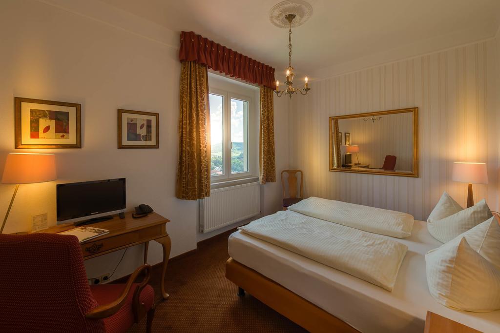 Flair Hotel Villa Ilske Bad Kosen Zimmer foto